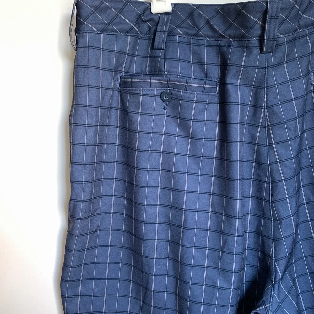 Reebok Golf Men's Blue Plaid‎ Shorts